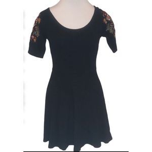Free People Women's Black Embroidered Short Sleeve Skater Dress Size Small